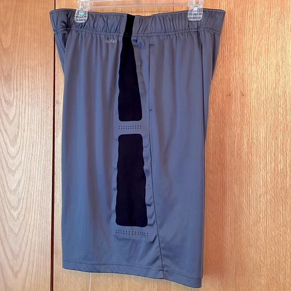 TekGear BASKETBALL Dry Tek Big Tall Men's Short Gray Black XL TALL Men's EUC